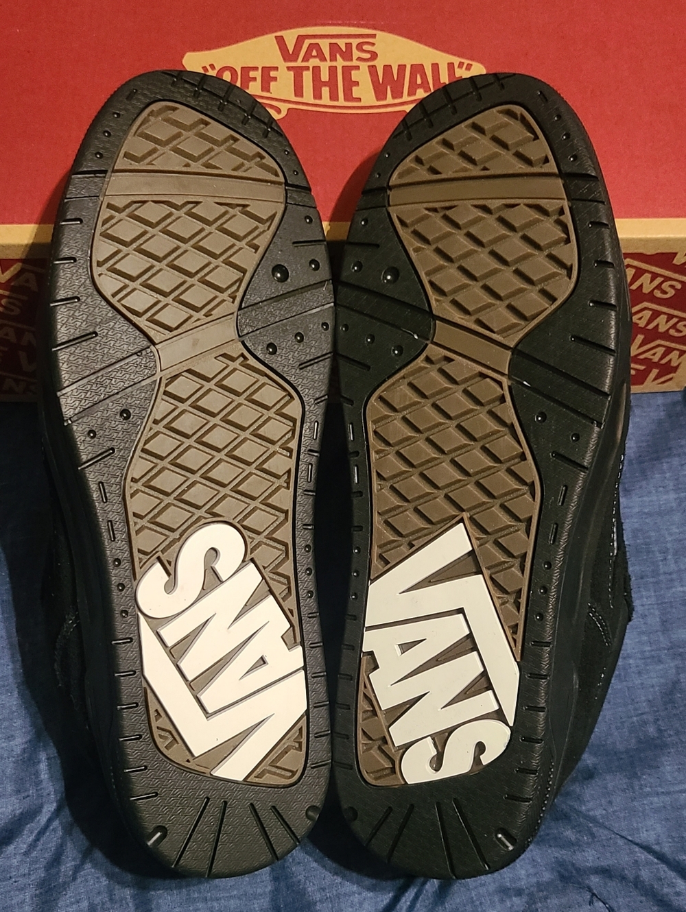 Vans Upland Low "Utility Black" New In Box! Mens 10.5/Womens 12 - Picture 11 of 13
